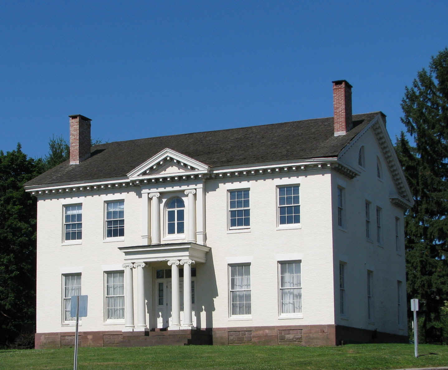 Douglas3.jpg (134272 bytes)